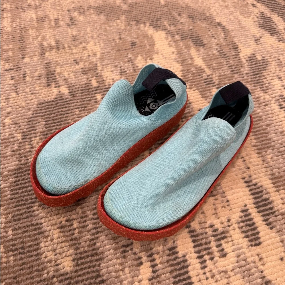 Men's Slip-On Loafers in Light Blue with Red Soles